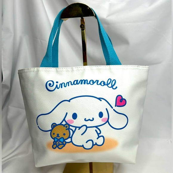 Sanrio Cinnamoroll Insulated Lunch Box 7”x 6”x 5.5” - Picture 2 of 10